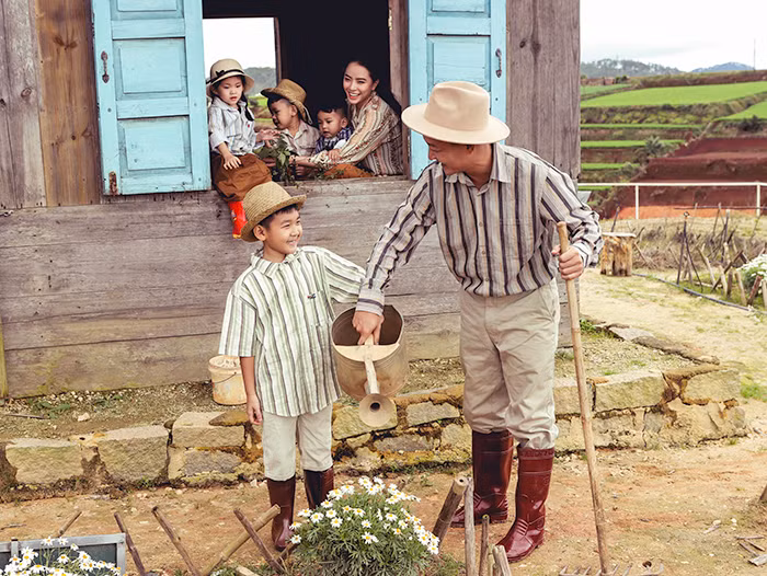 Cả 4 anh em luôn yêu thương, chơi đùa hòa thuận với nhau