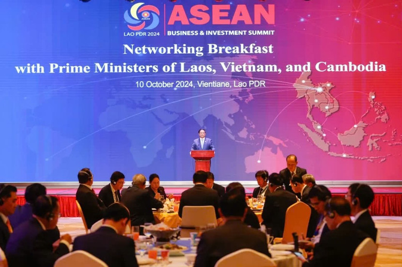 Thủ tướng Phạm Minh Chính phát biểu tại cuộc ăn sáng giao lưu đặc biệt giữa ba Thủ tướng với đại diện ASEAN BAC Thủ tướng Phạm Minh Chính phát biểu tại cuộc ăn sáng giao lưu đặc biệt giữa ba Thủ tướng với đại diện ASEAN BAC