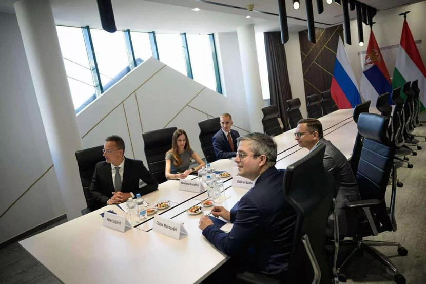 Ngoại trưởng Hungary Peter Szijjarto thảo luận về dự án đường ống dẫn dầu mới qua cuộc gọi video với các Bộ trưởng Năng lượng Nga và Serbia ngày 21-7-2025