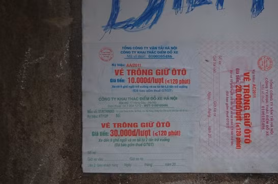 Phá đường dây kinh doanh hàng nghìn vé trông giữ ô tô… giả ảnh 3