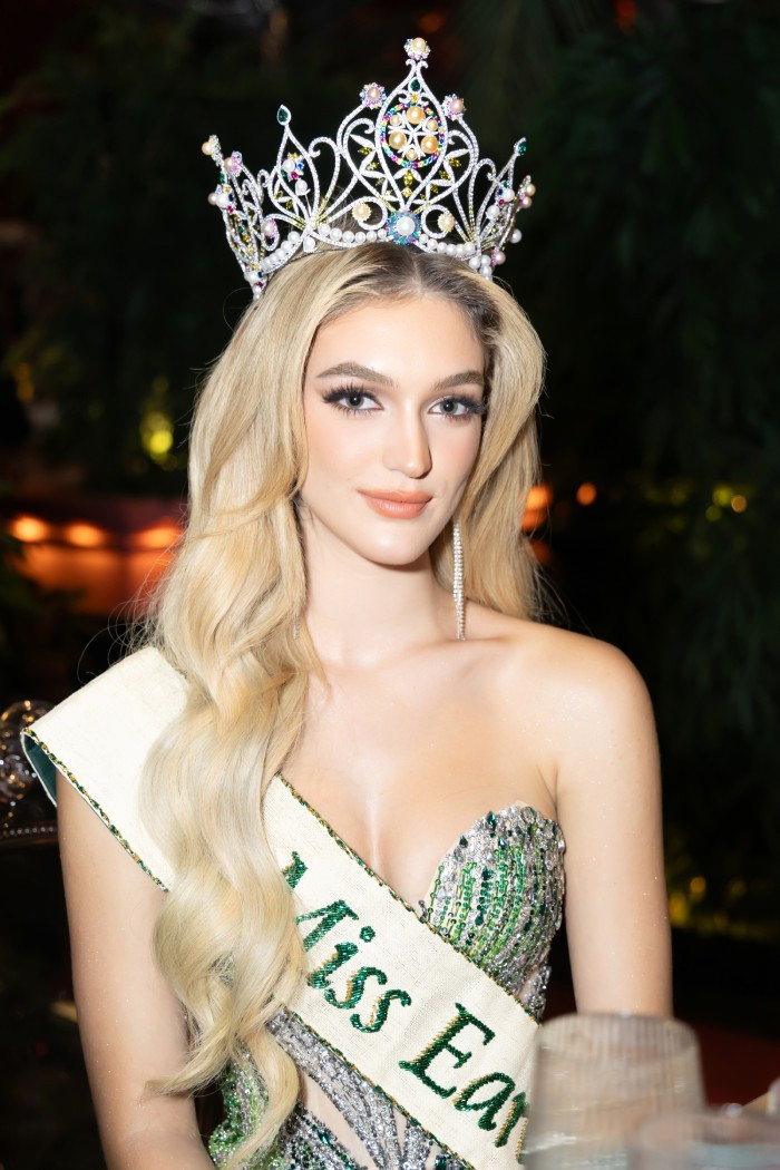 Tân Miss Earth 2023 - Drita Ziri chia sẻ: “Tôi muốn gửi lời cảm ơn sâu sắc đến bà Trương Ngọc Ánh và TNA Entertainment đã tổ chức một mùa giải Miss Earth rất chu đáo, thành công. Tôi và các bạn thí sinh đã có một hành trình tuyệt vời và đáng nhớ"