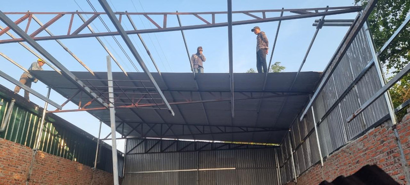 Đang bị tháo dỡ dần