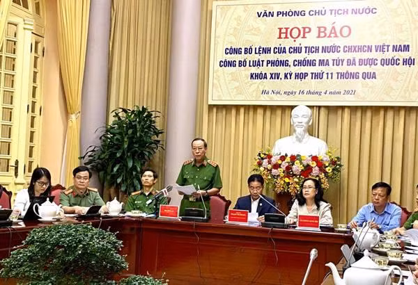 Thượng tướng Lê Quý Vương - Thứ trưởng Bộ Công an báo cáo một số nội dung của Luật Phòng, chống ma túy (sửa đổi)