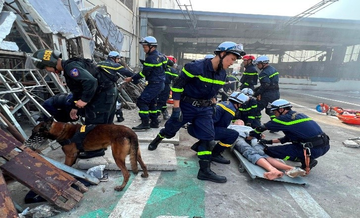 Lực lượng cứu hộ, cứu nạn thuộc CS PCCC&CNCH ngày càng chuyên nghiệp, hiện đại Lực lượng cứu hộ, cứu nạn thuộc CS PCCC&CNCH ngày càng chuyên nghiệp, hiện đại