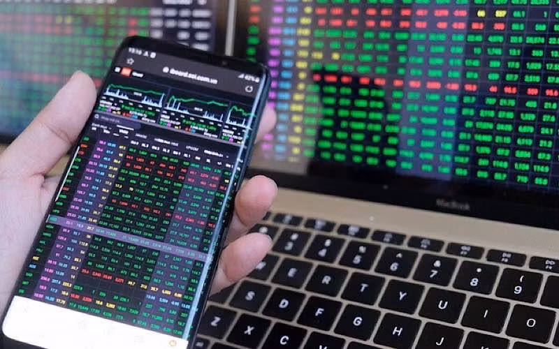 Thị trường chứng khoán đang liên tục thiết lập những kỷ lục mới Thị trường chứng khoán đang liên tục thiết lập những kỷ lục mới