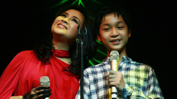 Đường xa mây trắng còn bay ảnh 4