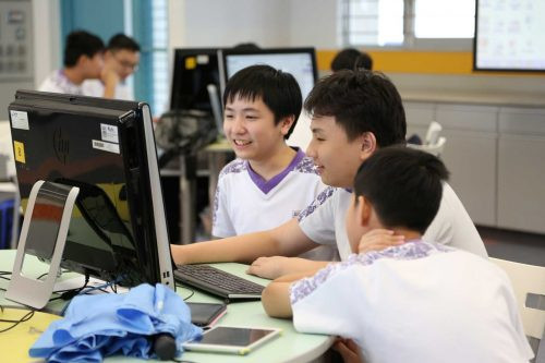 Việt Nam là một trong những quốc gia có tỷ lệ người sử dụng Internet cao thứ 2 trên thế giới Việt Nam là một trong những quốc gia có tỷ lệ người sử dụng Internet cao thứ 2 trên thế giới