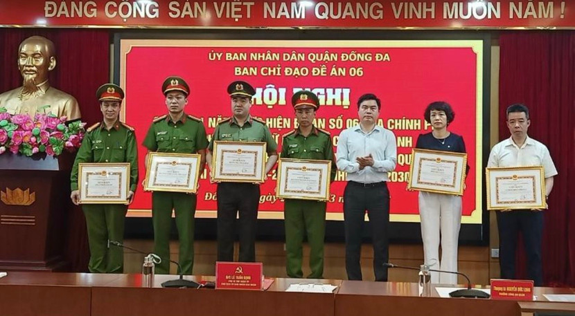 Nhiều tập thể, cá nhân lập thành tích trong thực hiện Đề án 06 được khen thưởng