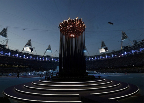 Bế mạc Olympic London 2012: Bữa tiệc âm nhạc hoành tráng ảnh 6