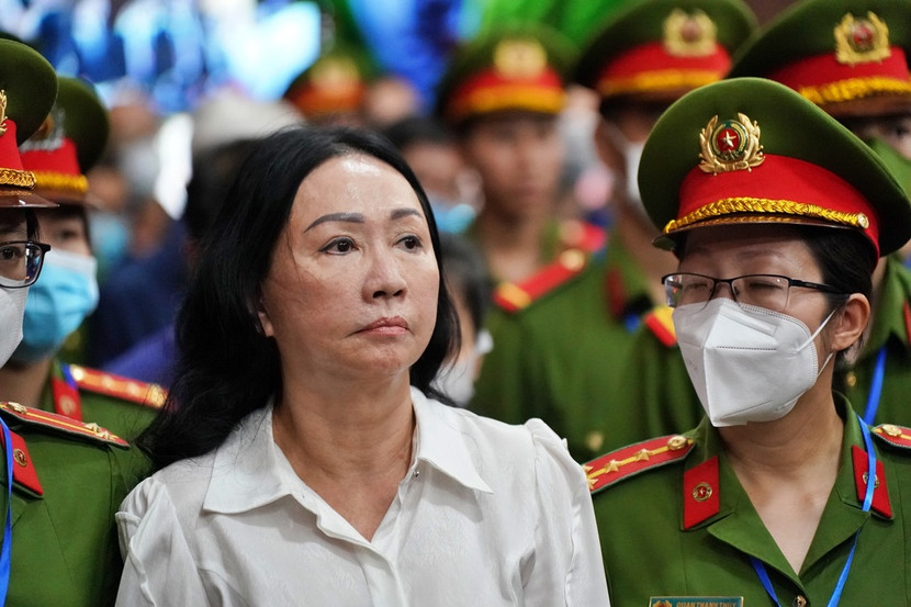 Bị cáo Trương Mỹ Lan trong vụ Vạn Thịnh Phát đã bị tuyên án tử hình Bị cáo Trương Mỹ Lan trong vụ Vạn Thịnh Phát đã bị tuyên án tử hình