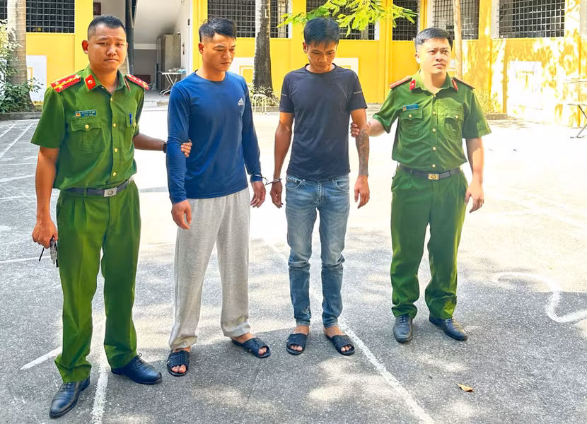 Các đối tượng Hiếu, Hải đang bị tạm giữ hình sự Các đối tượng Hiếu, Hải đang bị tạm giữ hình sự
