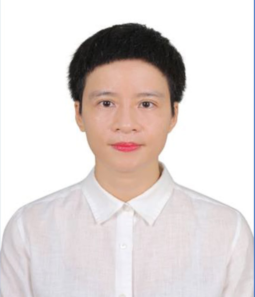 Bà Phạm Thị Huyền Trang