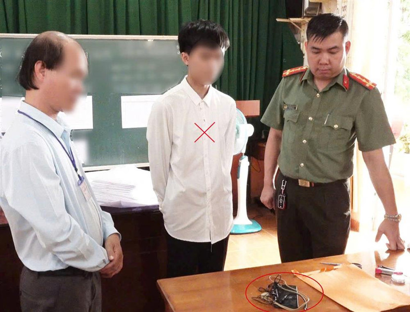 N.P.T.S và tang vật thu được tại Hội đồng thi tốt nghiệp THPT Thăng Long.