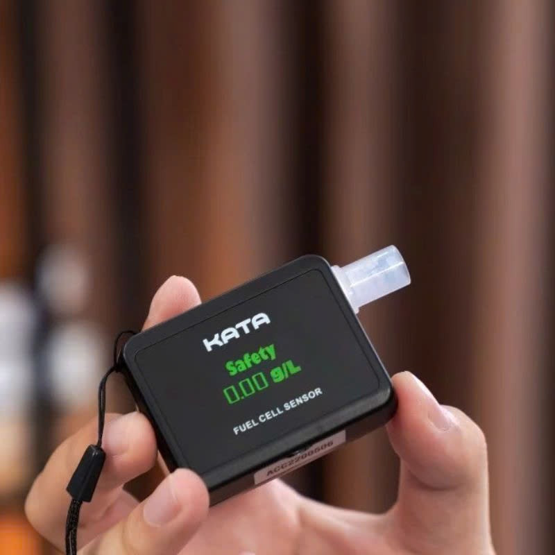 Công nghệ Fuel Cell được tích hợp trong nhiều thiết bị đo nồng độ cồn tại Việt Nam Công nghệ Fuel Cell được tích hợp trong nhiều thiết bị đo nồng độ cồn tại Việt Nam