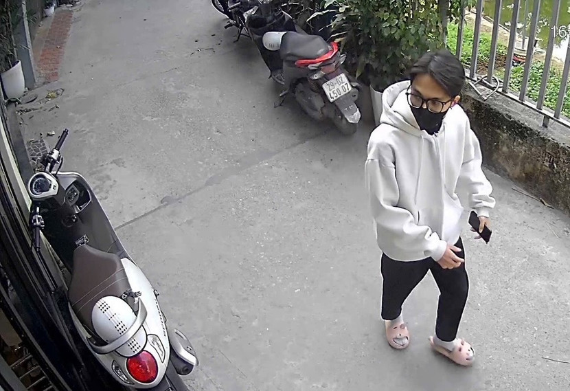 Vẻ ngoài thư sinh của tên gian