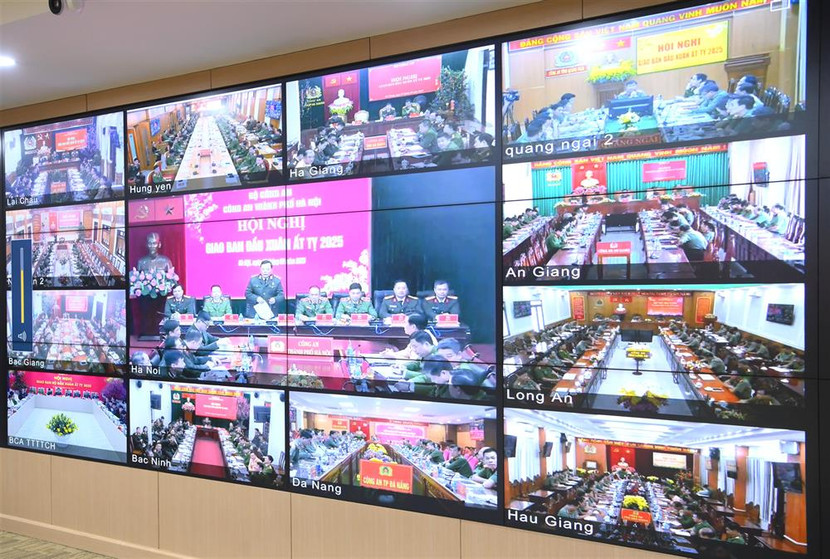 Lãnh đạo Công an các địa phương phát biểu tại Hội nghị.