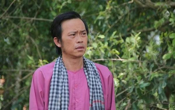 Nghệ sỹ Hoài Linh được nhiều khán giả biết đến với danh hiệu "Nghệ sỹ ưu tú" Nghệ sỹ Hoài Linh được nhiều khán giả biết đến với danh hiệu "Nghệ sỹ ưu tú"