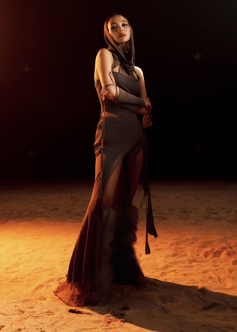 Minh Hằng chính thức trở lại VPop sau 7 năm bằng MV “Director"