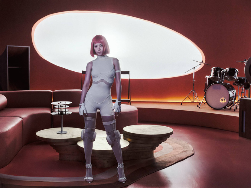 Nữ ca sĩ Marzuz lần đầu kết hợp cùng Chillies trong MV &quot;Gold&quot;