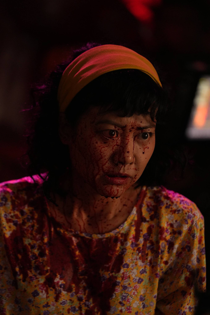 Hồng Ánh với tạo hình dữ tợn, ám ảnh