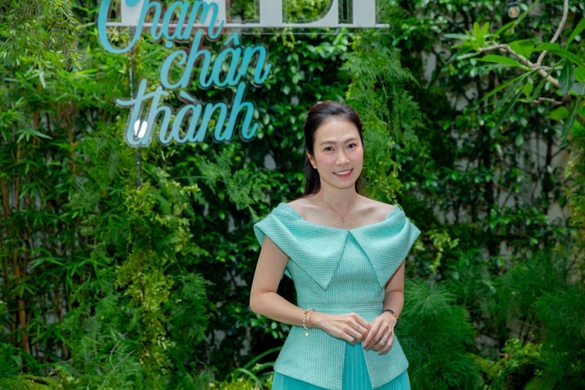 MC Thanh Thảo trong ngày ra mắt cuốn sách đầu tay của mình MC Thanh Thảo trong ngày ra mắt cuốn sách đầu tay của mình