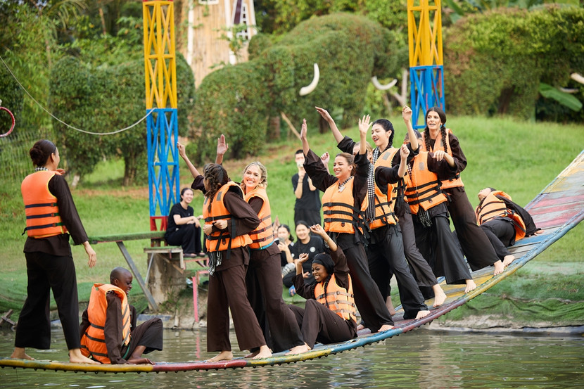 Những hoạt động trải nghiệm này không chỉ là dịp để các thí sinh kết nối với nhau mà còn tạo nên những kỷ niệm đẹp trong hành trình chinh phục vương miện tại cuộc thi nhan sắc Miss Charm 2025