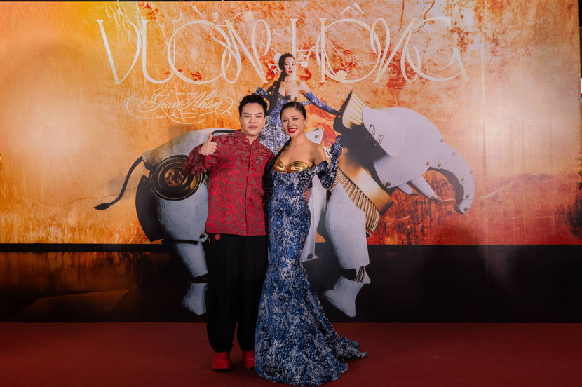 Văn Mai Hương và nhạc sĩ Hứa Kim Tuyền đã nhiều năm gắn bó với nhau, tạo nên không ít những thành công