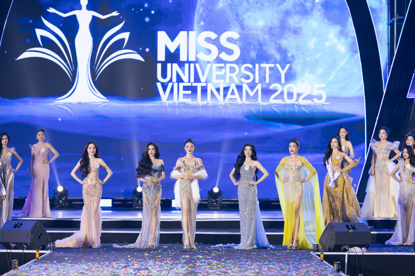 Top 10 trong trang phục dạ hội