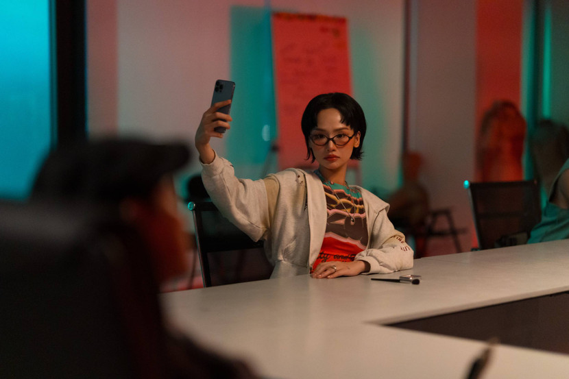 Miu Lê tiếp tục cộng tác cùng đạo diễn Phan Gia Nhật Linh sau thành công của "Em là bà nội của anh" và "Cô gái đến từ hôm qua" (2017)