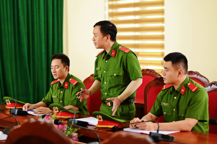 Các chiến sĩ tham gia những buổi họp ở chặng &quot;Đại án&quot;