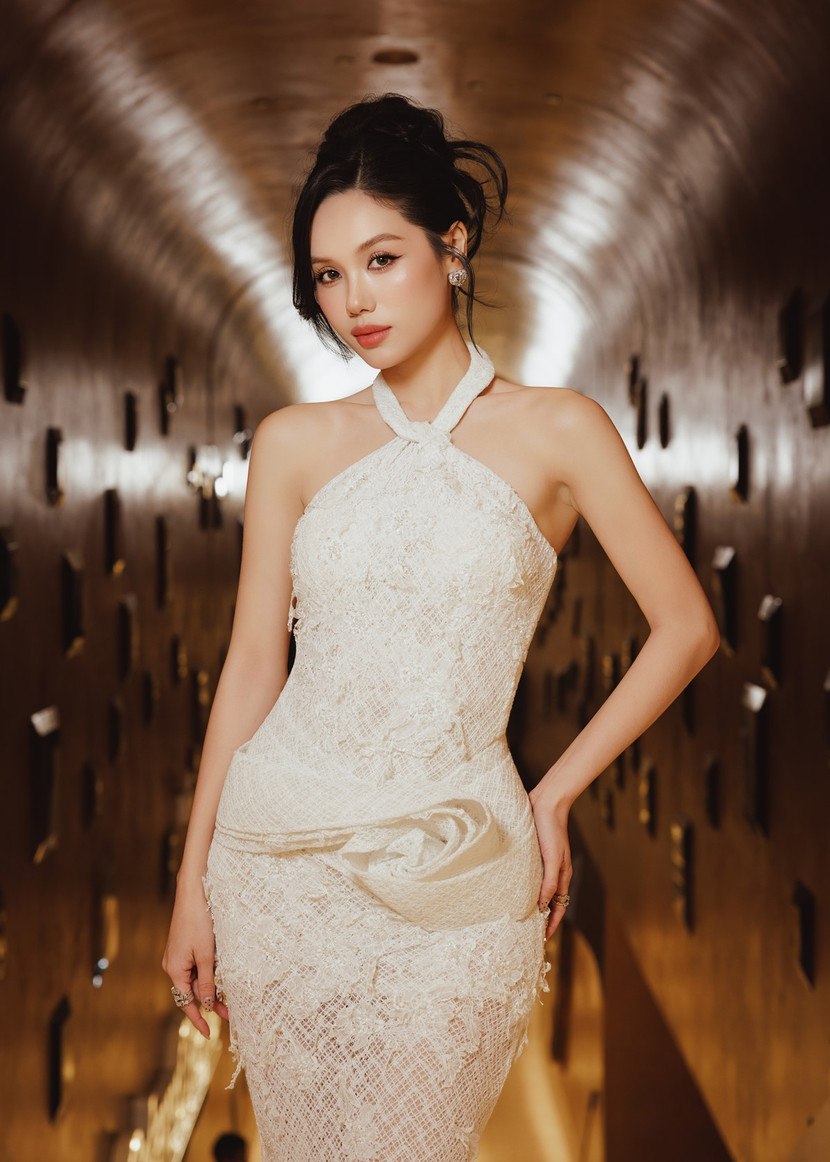 Được biết sắp tới, Trâm Anh sẽ góp mặt trong phim điện ảnh "Ai thương ai mến" của đạo diễn Thu Trang