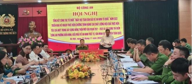 Ông Lê Hồng Sơn, Phó Chủ tịch Thường trực UBND TP Hà Nội tham luận từ điểm cầu Hà Nội Ông Lê Hồng Sơn, Phó Chủ tịch Thường trực UBND TP Hà Nội tham luận từ điểm cầu Hà Nội