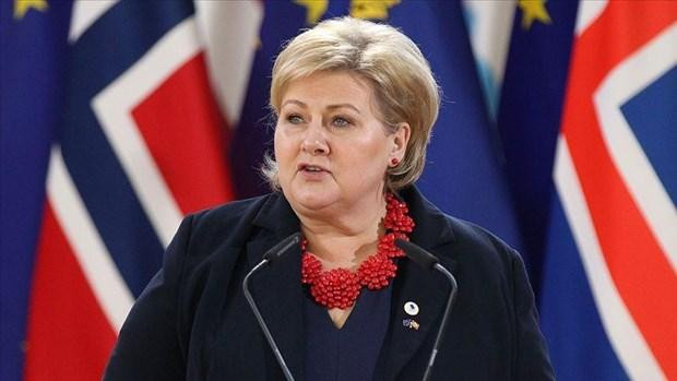 Bà Erna Solberg từ chức để mở đường cho người kế nhiệm nhậm chức Bà Erna Solberg từ chức để mở đường cho người kế nhiệm nhậm chức