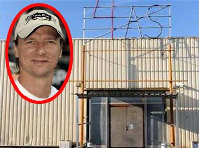 Cựu tuyển thủ Pháp nổ súng gây thương tích ảnh 1