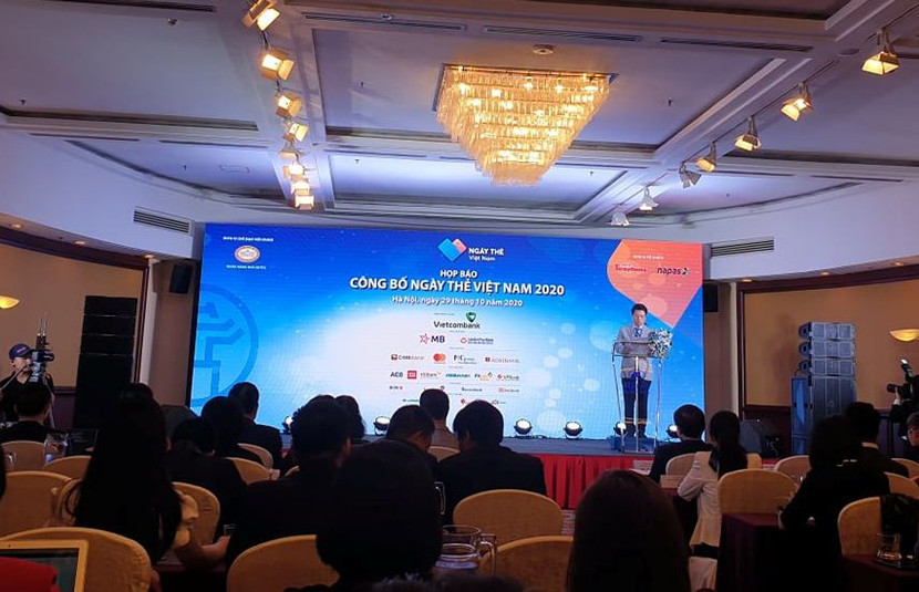 Ông Phạm Tiến Dũng - Vụ trưởng Vụ Thanh toán NHNN phát biểu tại Họp báo Ông Phạm Tiến Dũng - Vụ trưởng Vụ Thanh toán NHNN phát biểu tại Họp báo