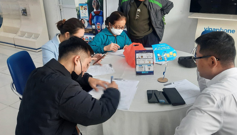 Từ 15-5, các thuê bao có thông tin không trùng khớp đã bị khóa 2 chiều sẽ bị thu hồi