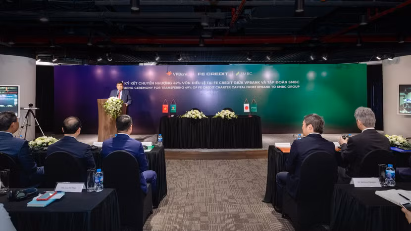 VPBank đã chính thức bán 49% vốn tại FE Credit VPBank đã chính thức bán 49% vốn tại FE Credit