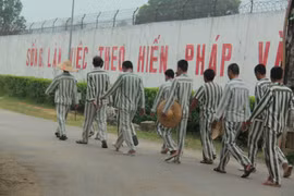 Bộ Công an đề xuất thêm nhiều đối tượng được gặp phạm nhân