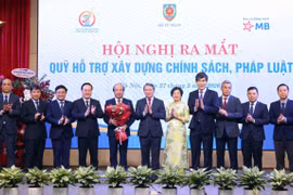 Chính thức ra mắt Quỹ hỗ trợ xây dựng chính sách, pháp luật 