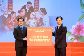 "Tết sum vầy - Xuân ơn Đảng” gắn kết yêu thương, lan tỏa nghĩa tình với công nhân Thủ đô