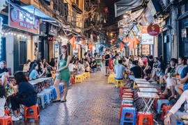Hà Nội dự kiến cho thuê vỉa hè 45.000 đồng/m2 mỗi tháng để kinh doanh
