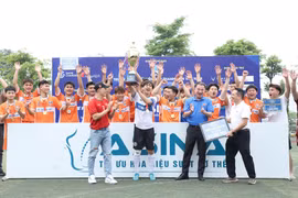 Giải bóng đá Thanh niên Việt Nam trao cúp nhà vô địch