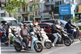 Hà Nội đề xuất hỗ trợ tối đa 5 triệu đồng mỗi người để chuyển sang xe máy điện