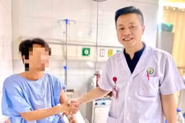 Chưa từng gặp: Bệnh nhân đứt rời trực tràng sau khi mổ trĩ và áp xe hậu môn