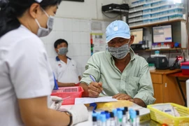 Hà Nội: Chi phí khám chữa bệnh bảo hiểm y tế tăng cao, siết chặt việc kiểm soát