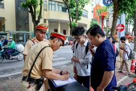 Hà Nội: Thường xuyên tổ chức kiểm tra, xử lý nghiêm học sinh vi phạm giao thông