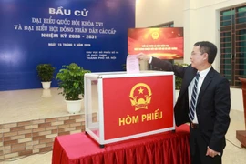 Phó Bí thư Thường trực Thành ủy Nguyễn Trọng Đông dự lễ khai mạc bầu cử tại xã Phúc Thịnh