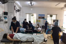Trực xuyên dịp nghỉ lễ 30/4 và 1/5, các cơ sở y tế khám, cấp cứu hàng trăm nghìn lượt người bệnh