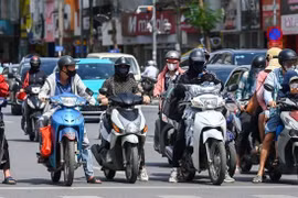 Hà Nội: Hơn 90% xe máy trong Vành đai 1 sử dụng xăng