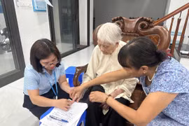 Hà Nội: Mở cao điểm 15 ngày hỗ trợ chi trả lương hưu, trợ cấp bảo hiểm xã hội 